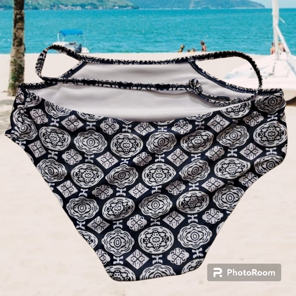 Waist strap bikini bottom